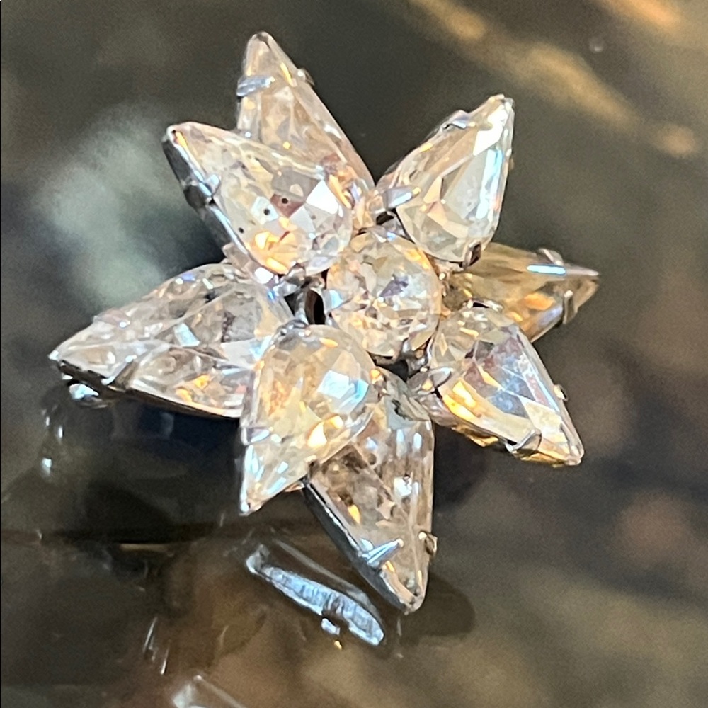 ALBERT WEISS Crystal and Silver Starburst Vintage Brooch